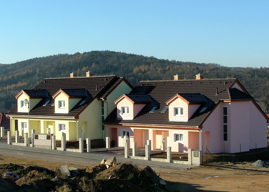 Štěnovice - výstavba řadových domů 